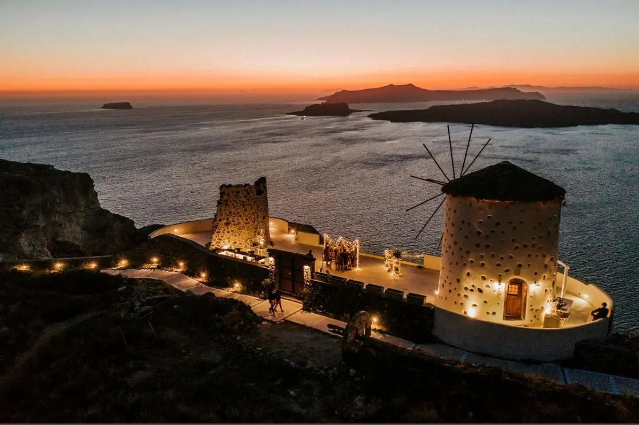 El Viento Santorini 6